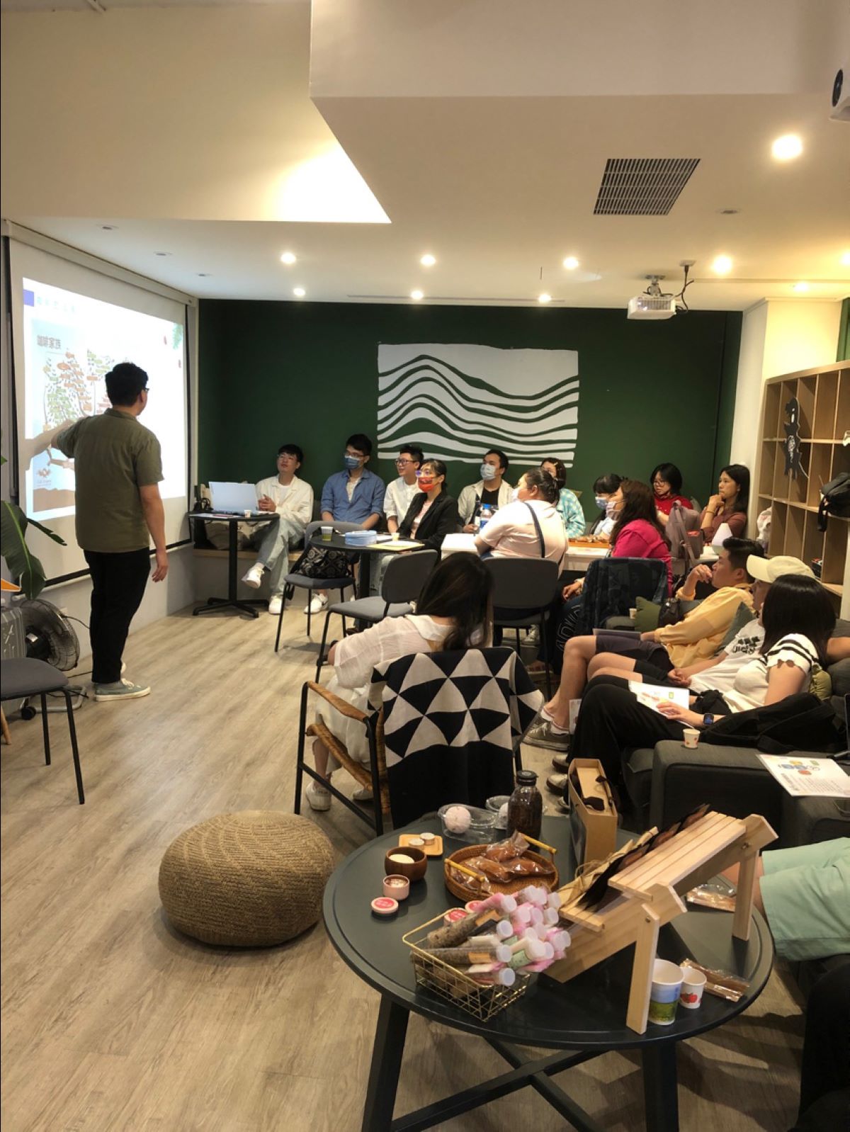 精品咖啡,咖啡到會服務,咖啡訂閱,咖啡禮盒推薦,咖啡講座,咖啡研習課程,咖啡服務推薦