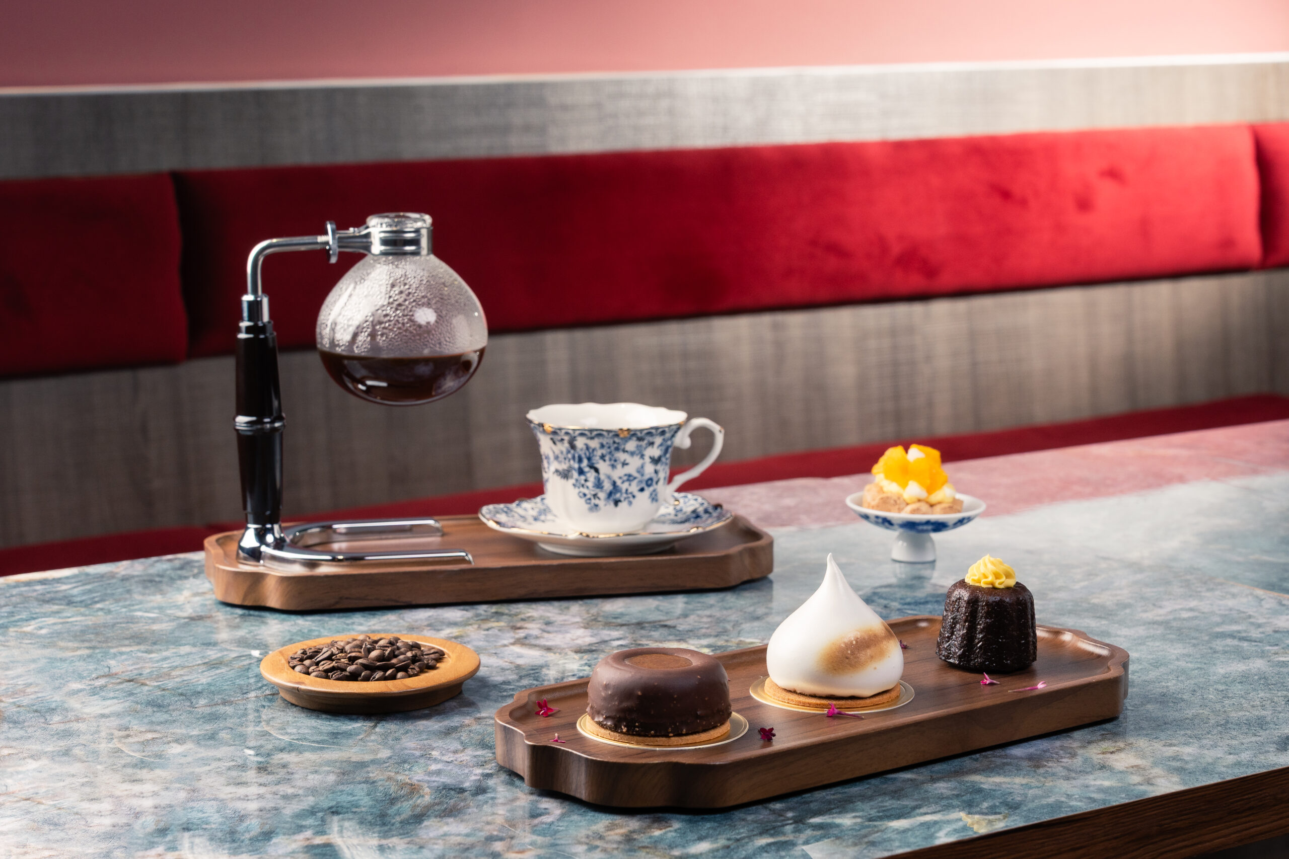 宸酌咖啡店,虹吸壺咖啡,精品咖啡店推薦,台灣高山茶,精釀啤酒咖啡廳,質感咖啡廳,咖啡+啤酒,台北咖啡廳推薦,虹吸咖啡是什麼